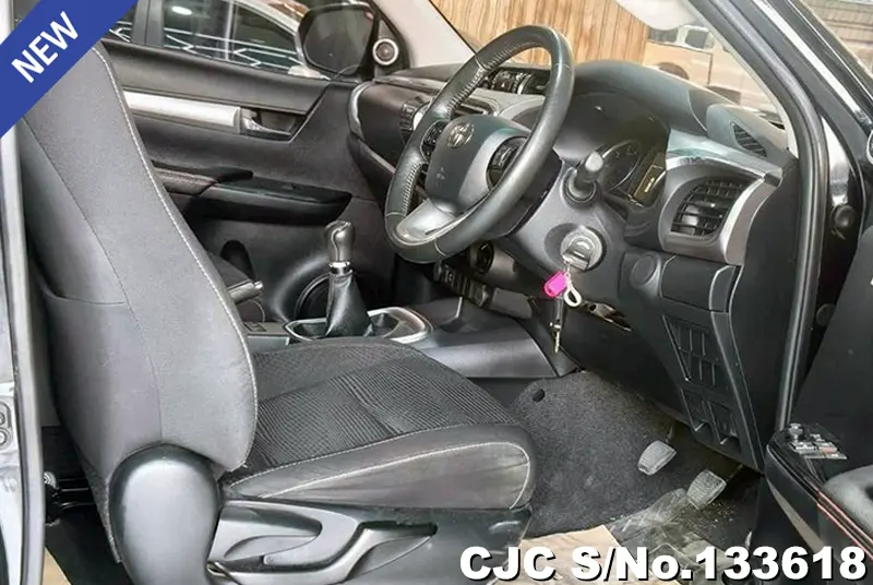2019 Toyota / Hilux / Revo Stock No. 133618