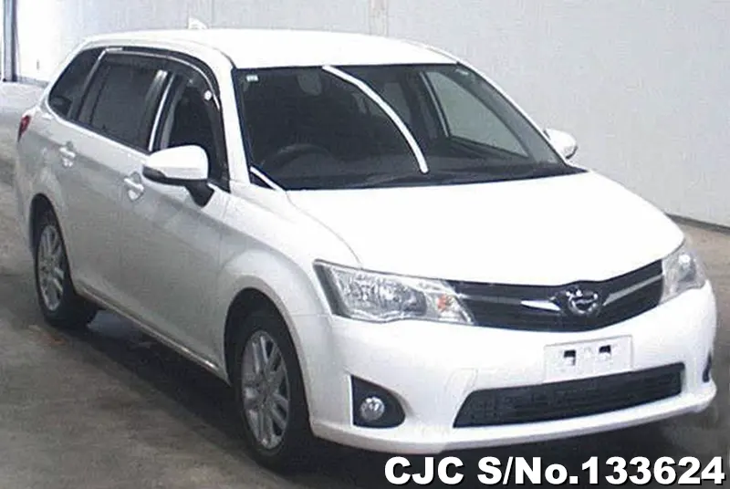 2013 Toyota / Corolla Fielder Stock No. 133624