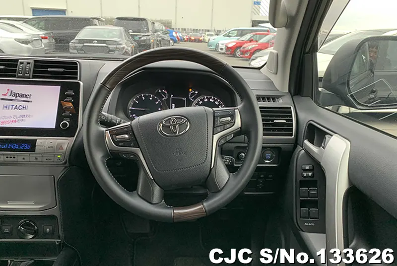 Toyota Land Cruiser Prado in Black for Sale Image 12