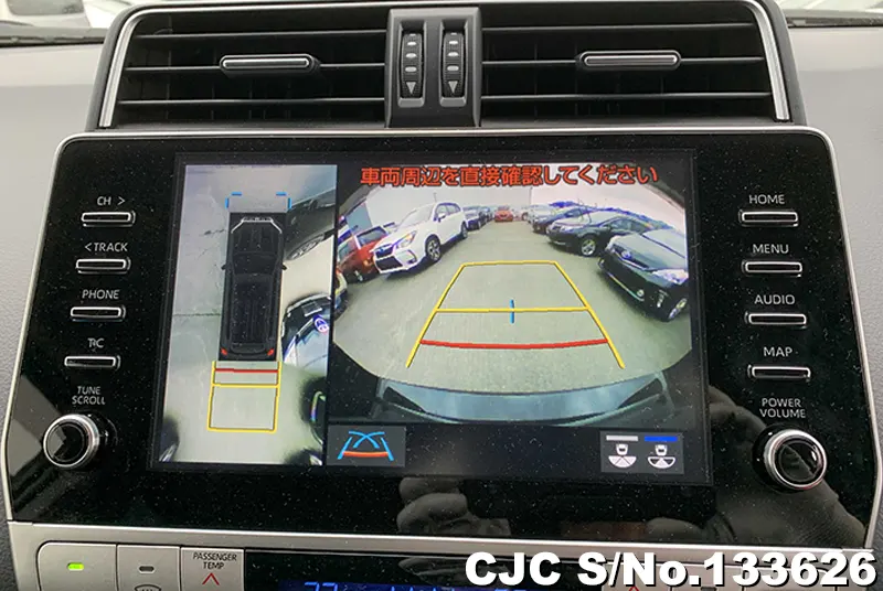 Toyota Land Cruiser Prado in Black for Sale Image 13