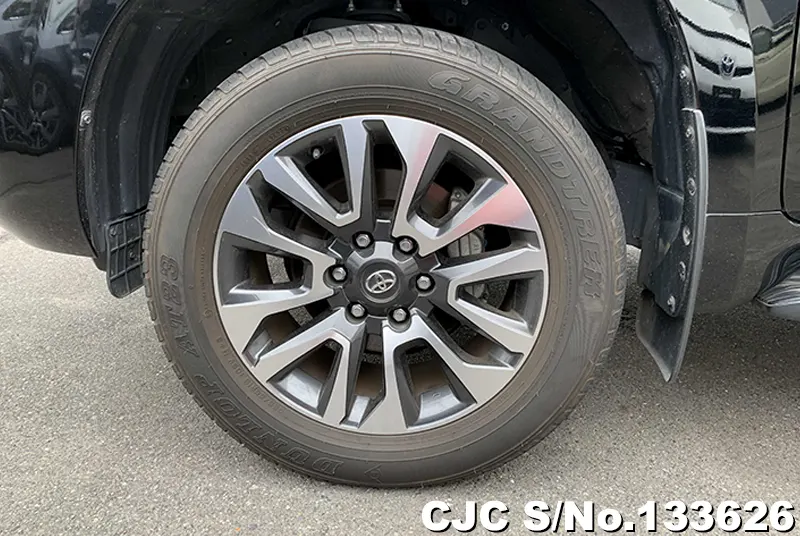 Toyota Land Cruiser Prado in Black for Sale Image 15