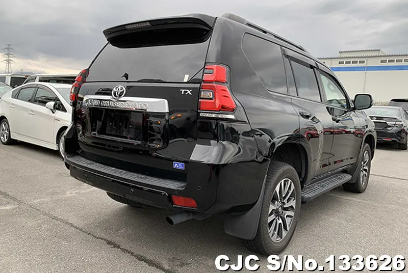Toyota Land Cruiser Prado in Black for Sale Image 2