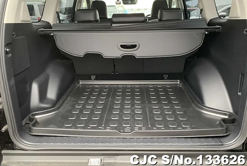 Toyota Land Cruiser Prado in Black for Sale Image 8