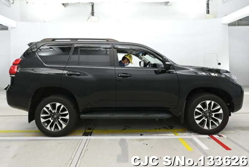 2022 Toyota / Land Cruiser Prado Stock No. 133626