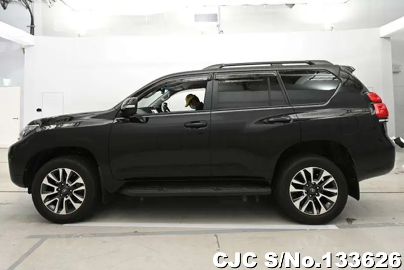 2022 Toyota / Land Cruiser Prado Stock No. 133626