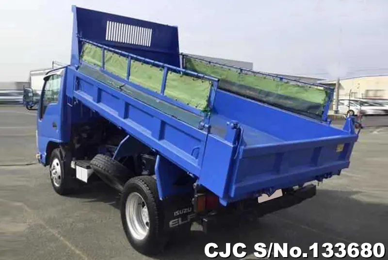 2011 Isuzu / Elf Stock No. 133680