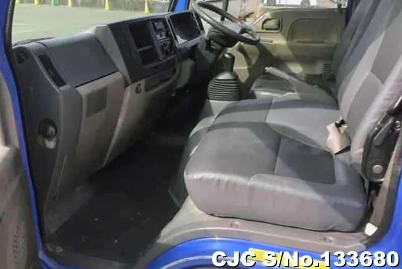 2011 Isuzu / Elf Stock No. 133680