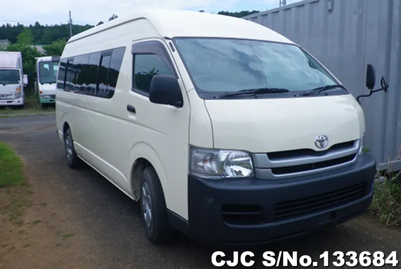 2010 Toyota / Hiace Stock No. 133684