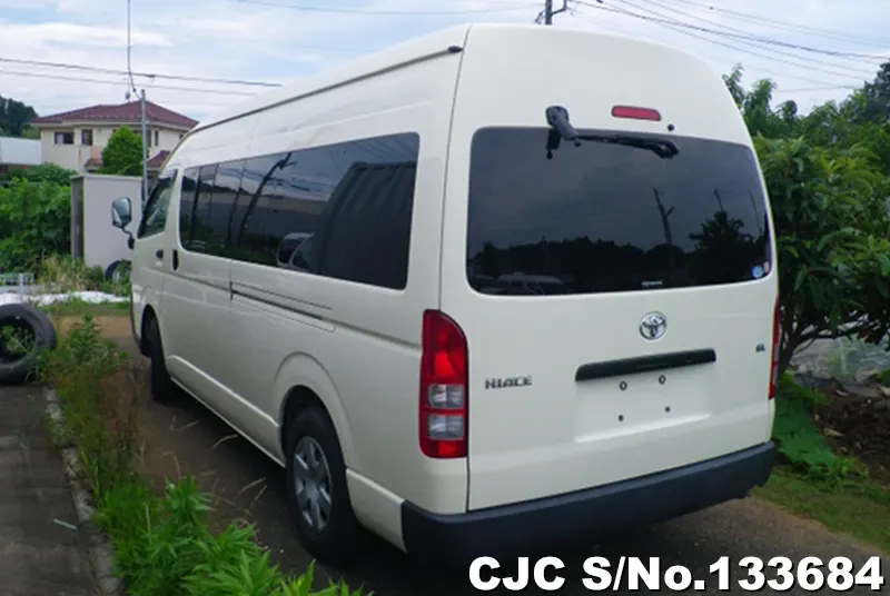2010 Toyota / Hiace Stock No. 133684
