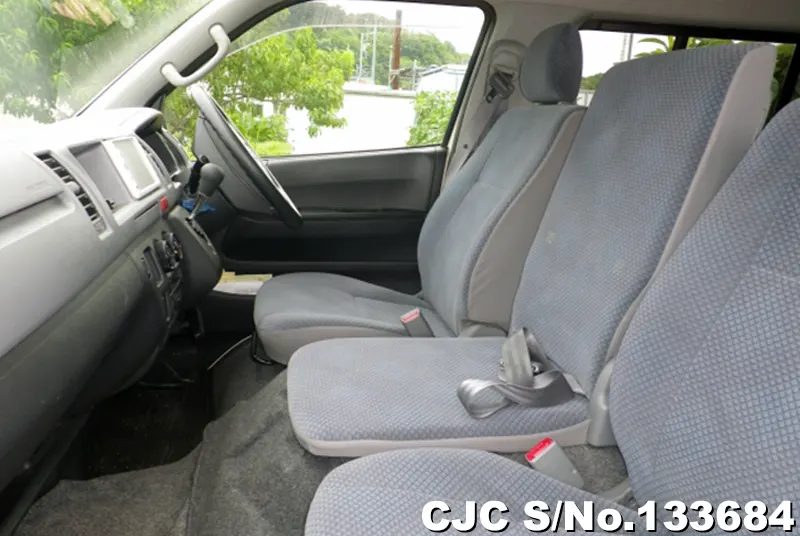 2010 Toyota / Hiace Stock No. 133684