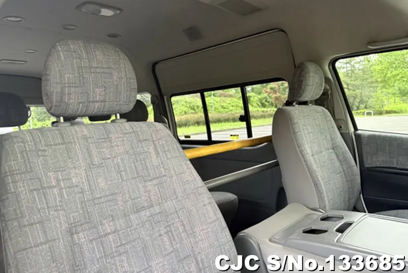 2007 Toyota / Hiace / Commuter Stock No. 133685