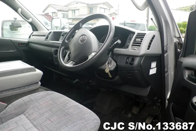 2007 Toyota / Hiace Stock No. 133687