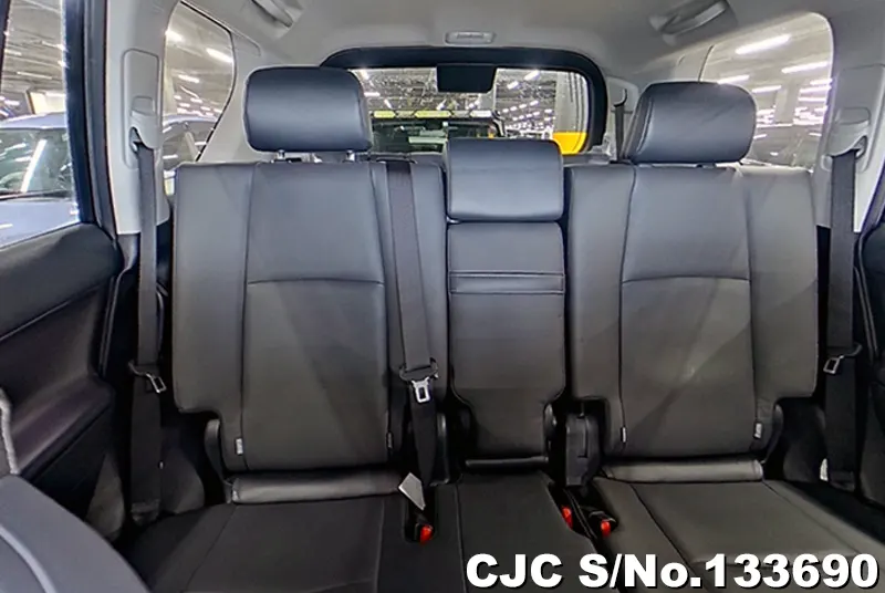 Toyota Land Cruiser Prado in Black for Sale Image 6