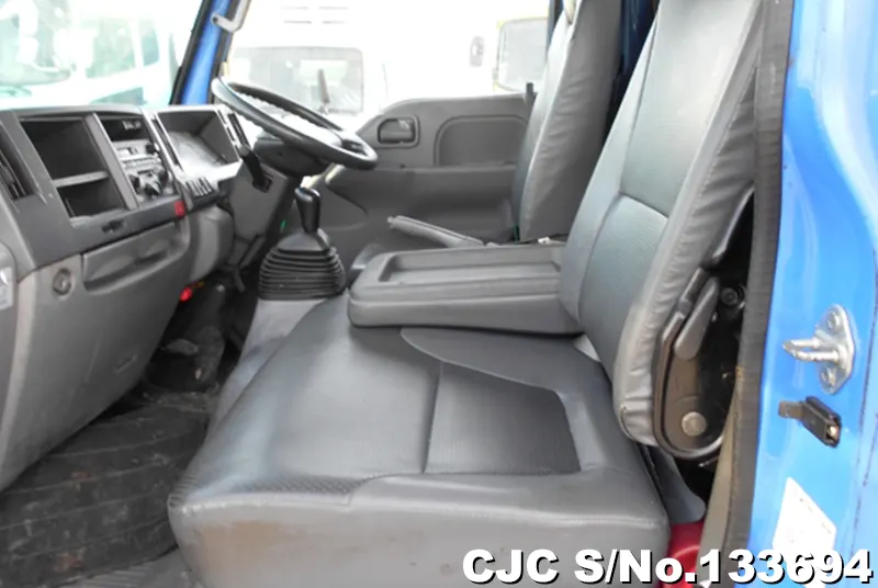 2012 Isuzu / Elf Stock No. 133694