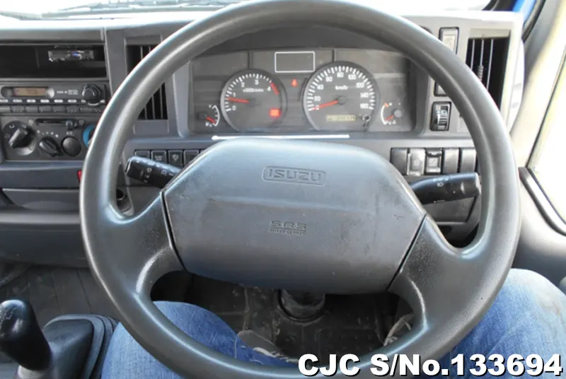 2012 Isuzu / Elf Stock No. 133694