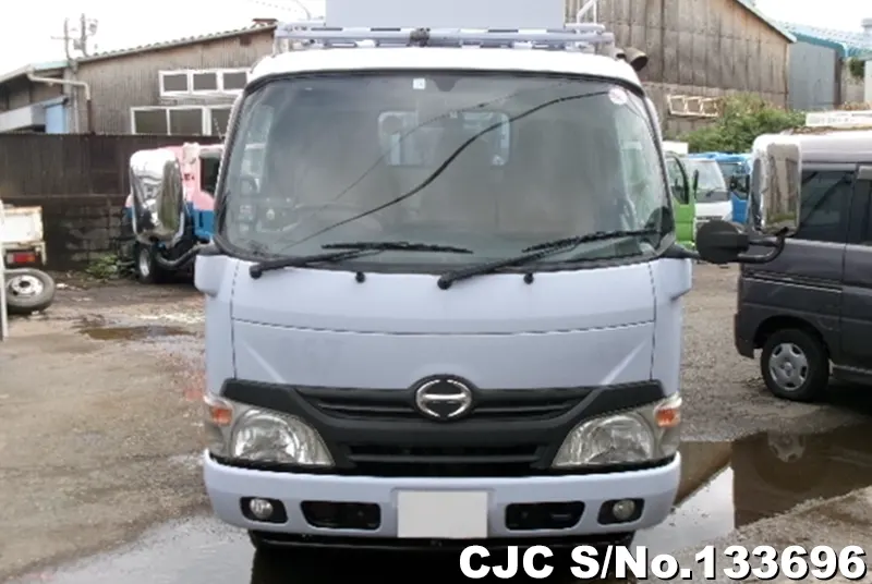 2013 Hino / Dutro Stock No. 133696