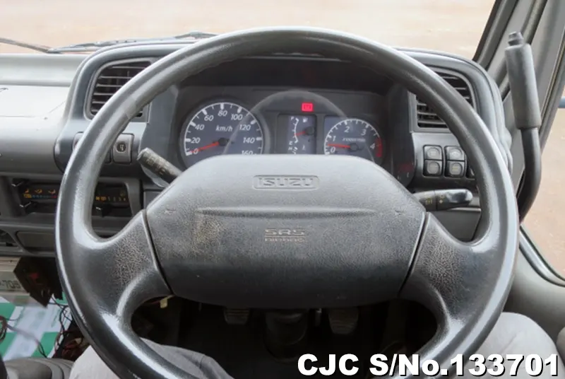 2003 Isuzu / Elf Stock No. 133701