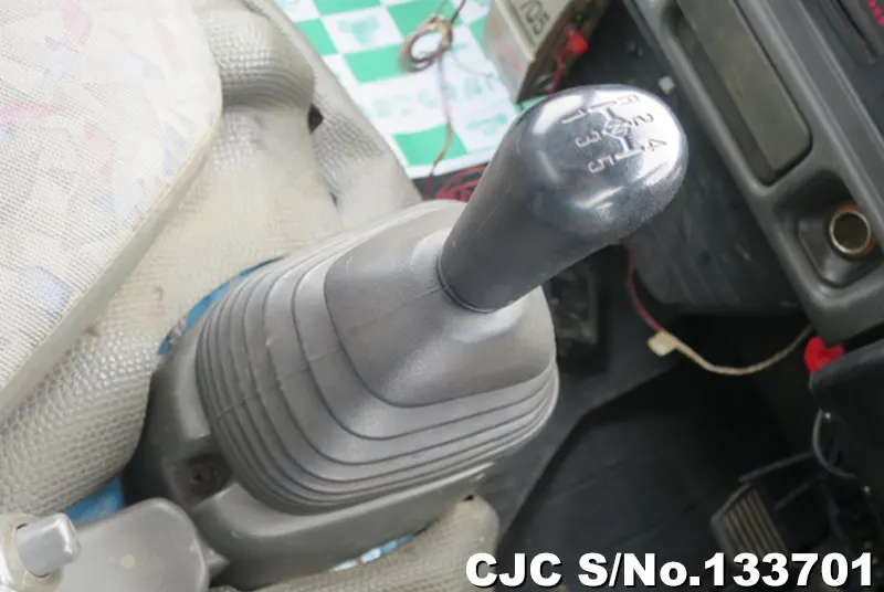 2003 Isuzu / Elf Stock No. 133701