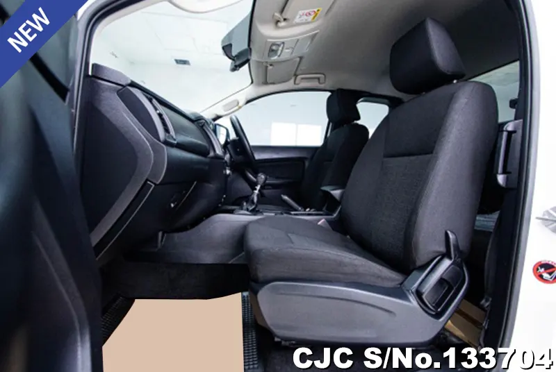 Ford Ranger in White for Sale Image 6