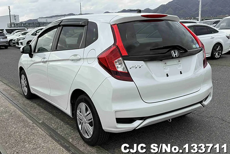 Honda Fit in Pearl White for Sale Image 1