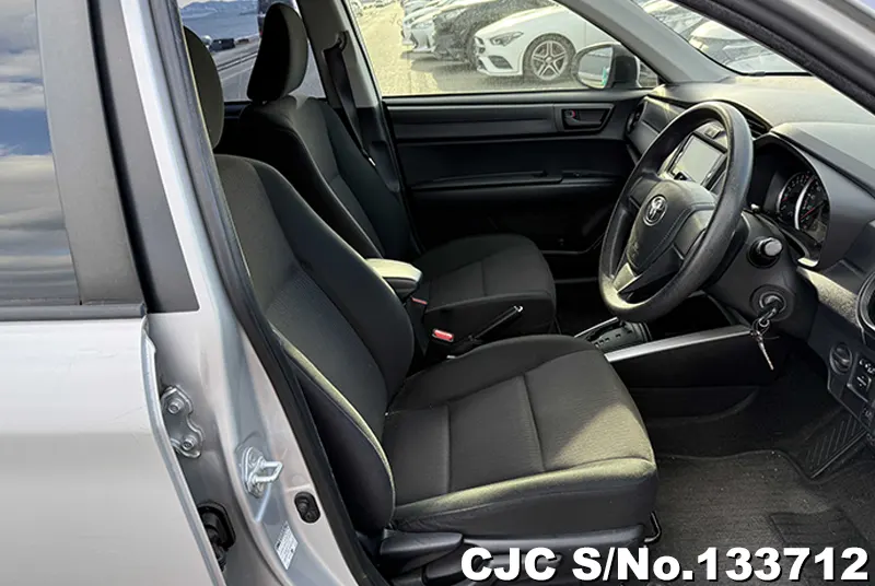 2016 Toyota / Corolla Fielder Stock No. 133712