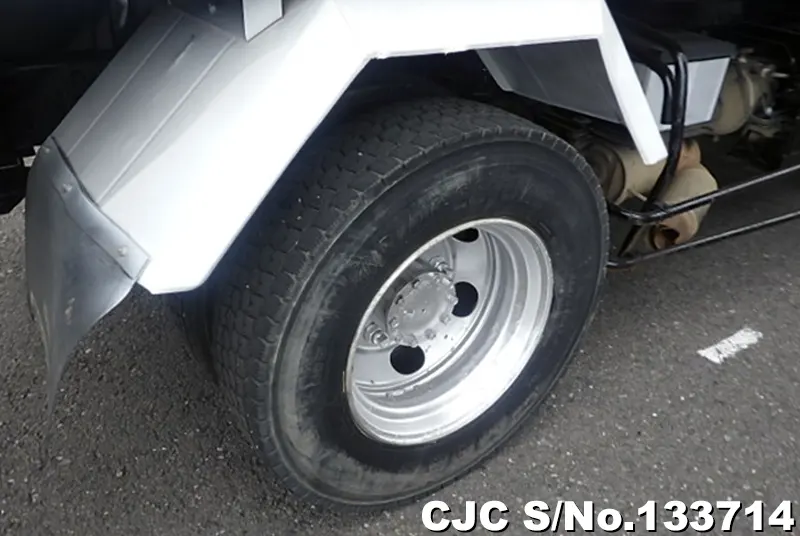 2012 Isuzu / Forward Stock No. 133714