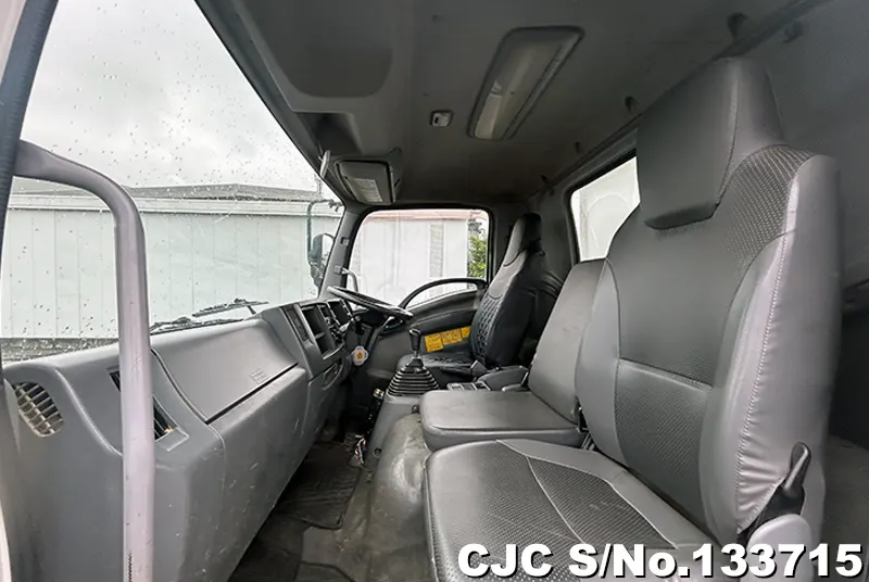 2011 Isuzu / Forward Stock No. 133715
