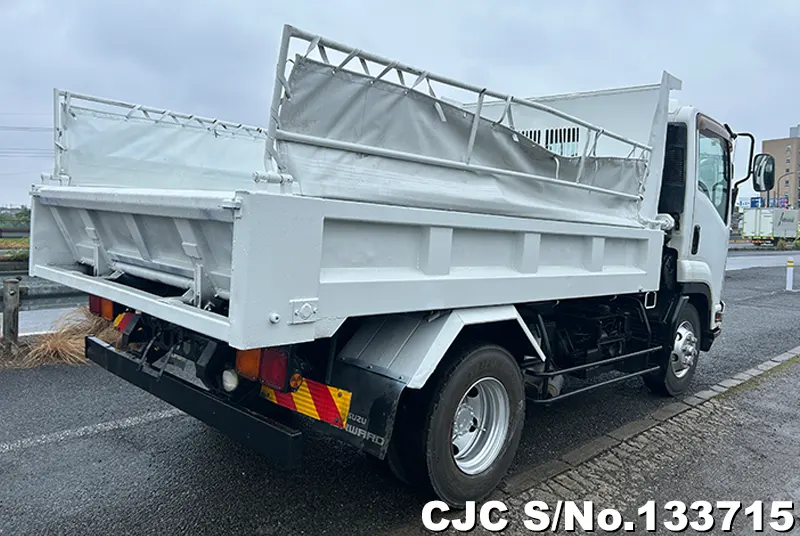 2011 Isuzu / Forward Stock No. 133715
