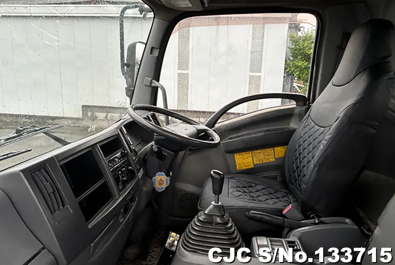 2011 Isuzu / Forward Stock No. 133715