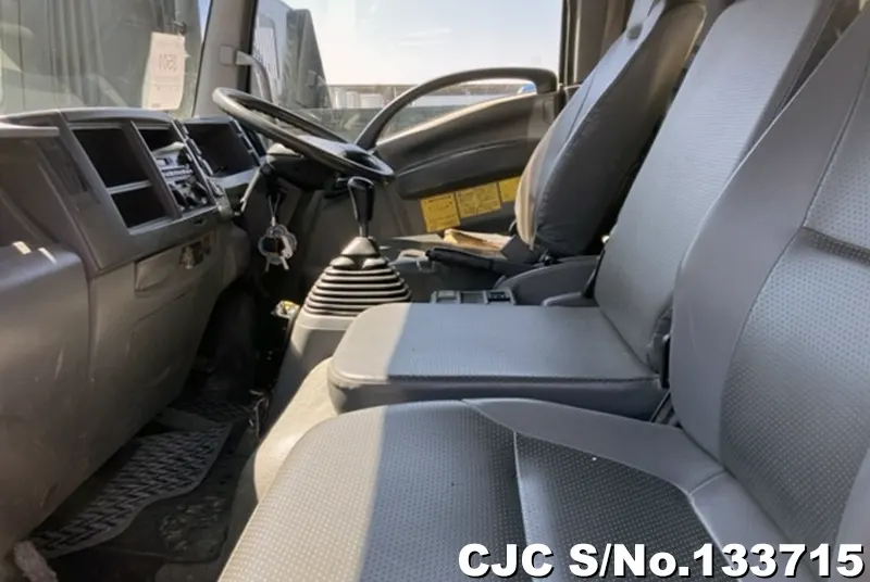 2011 Isuzu / Forward Stock No. 133715