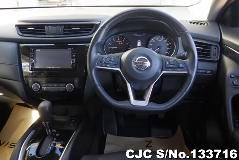 2018 Nissan / X-Trail Stock No. 133716