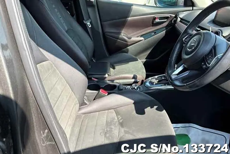 2017 Mazda / Demio Stock No. 133724