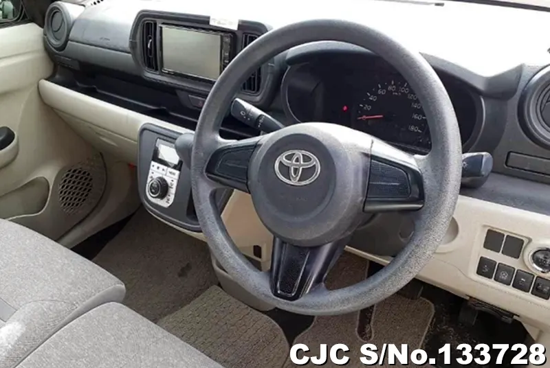 2017 Toyota / Passo Stock No. 133728