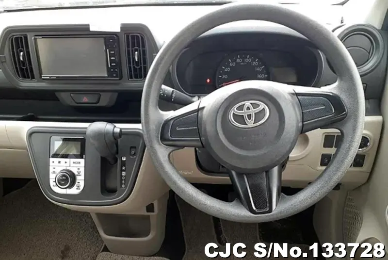 2017 Toyota / Passo Stock No. 133728