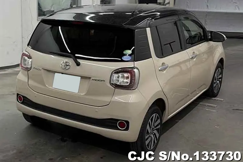 2017 Toyota / Passo Stock No. 133730