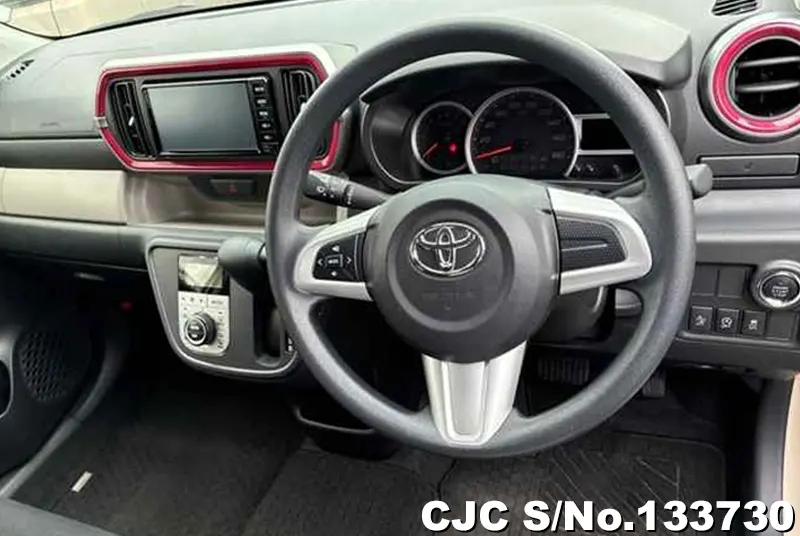 2017 Toyota / Passo Stock No. 133730