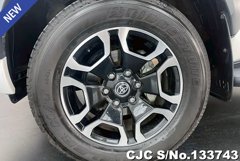 2024 Toyota / Hilux / Revo Stock No. 133743