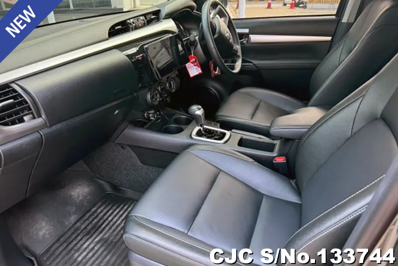 2024 Toyota / Hilux / Revo Stock No. 133744