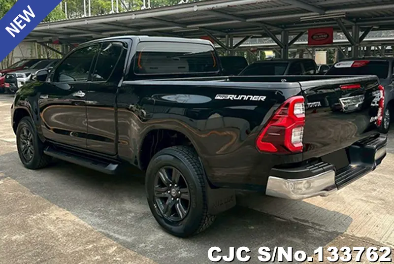 2021 Toyota / Hilux / Revo Stock No. 133762