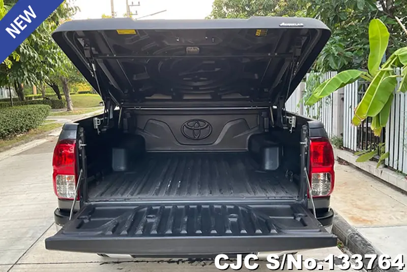 2016 Toyota / Hilux / Revo Stock No. 133764