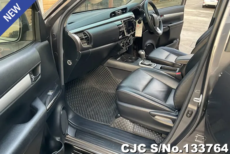 2016 Toyota / Hilux / Revo Stock No. 133764