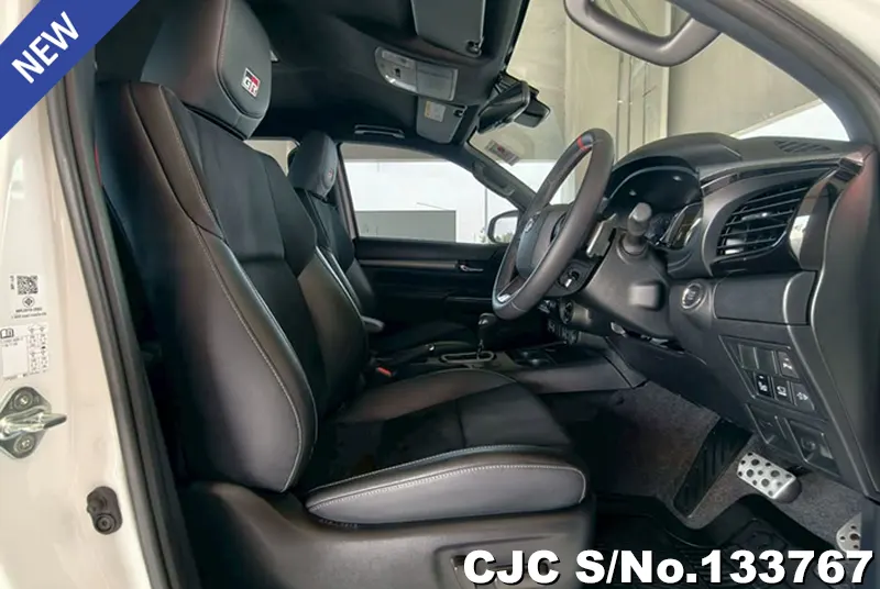 2025 Toyota / Hilux / Revo Stock No. 133767