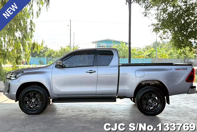 2022 Toyota / Hilux / Revo Stock No. 133769