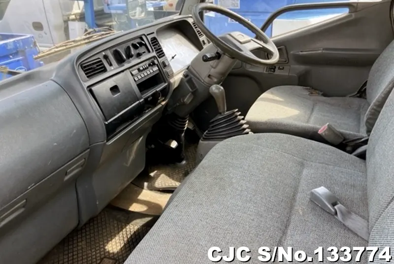 1998 Mitsubishi / Canter Stock No. 133774