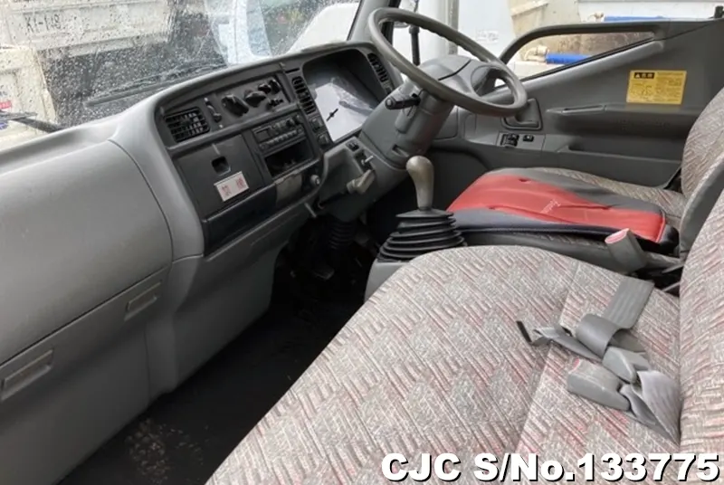 1999 Mitsubishi / Canter Stock No. 133775