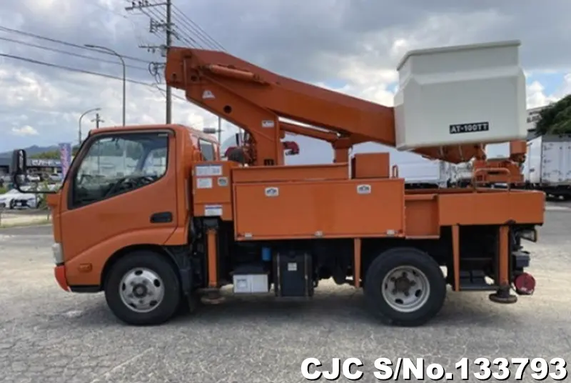 2015 Hino / Dutro Stock No. 133793