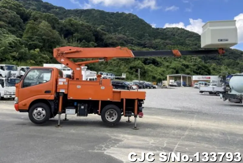 2015 Hino / Dutro Stock No. 133793