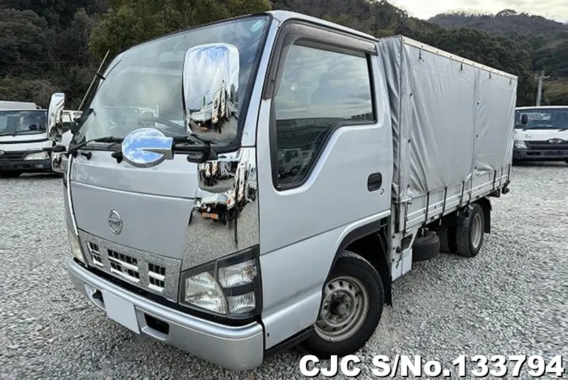 2006 Nissan / Atlas Stock No. 133794