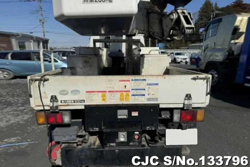 2009 Isuzu / Elf Stock No. 133796