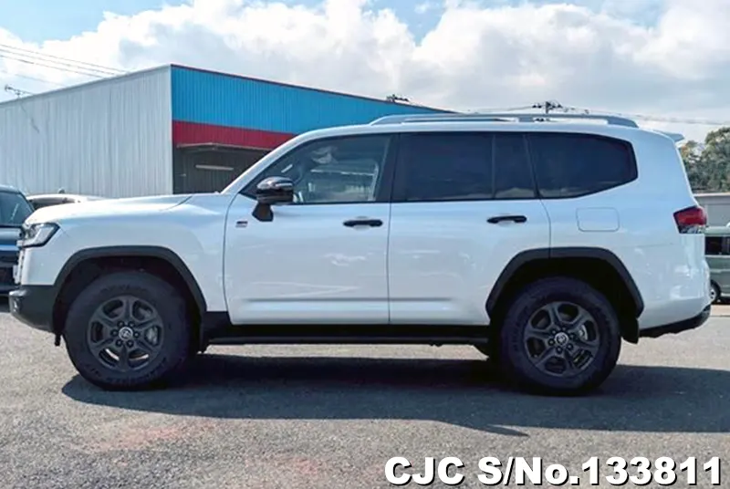 2025 Toyota / Land Cruiser Stock No. 133811